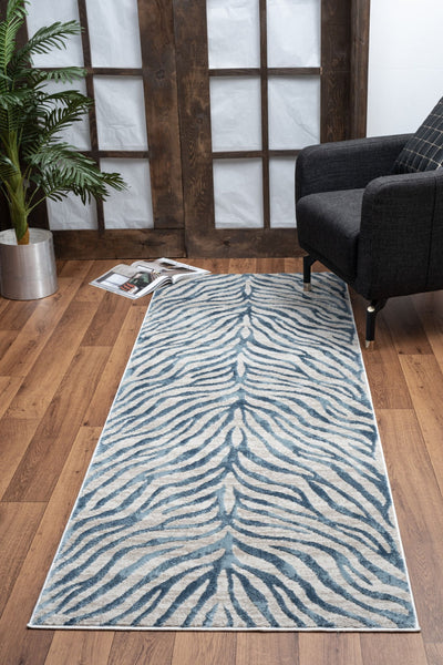 Elegance - 5'3" X 7'3" Polyester Area Rug - Blue