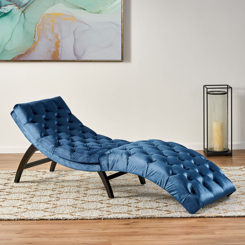 Elegant Tufted Chaise Lounge With Curved Design